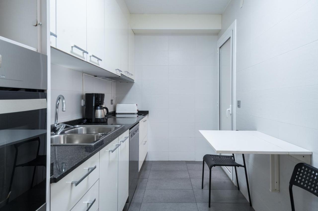 R&B Muntaner Apartment Барселона Екстериор снимка