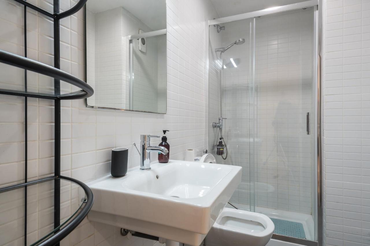 R&B Muntaner Apartment Барселона Екстериор снимка