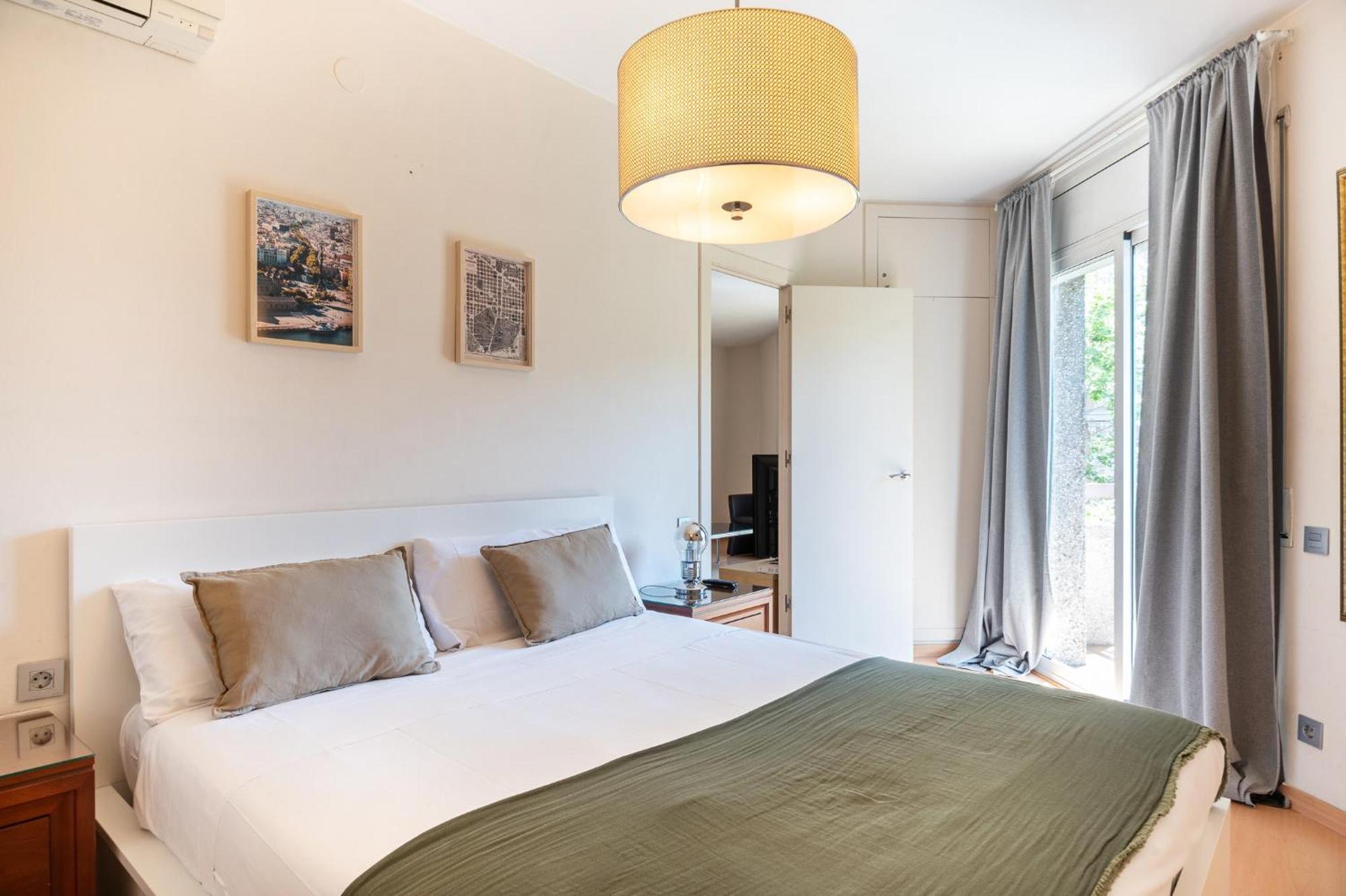 R&B Muntaner Apartment Барселона Екстериор снимка