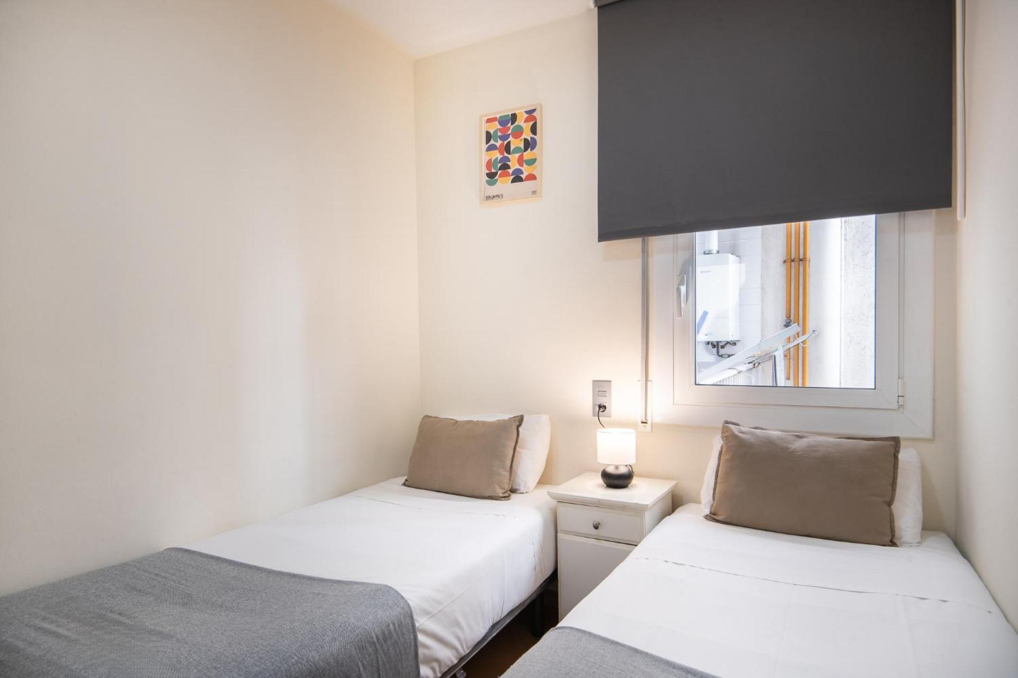 R&B Muntaner Apartment Барселона Екстериор снимка